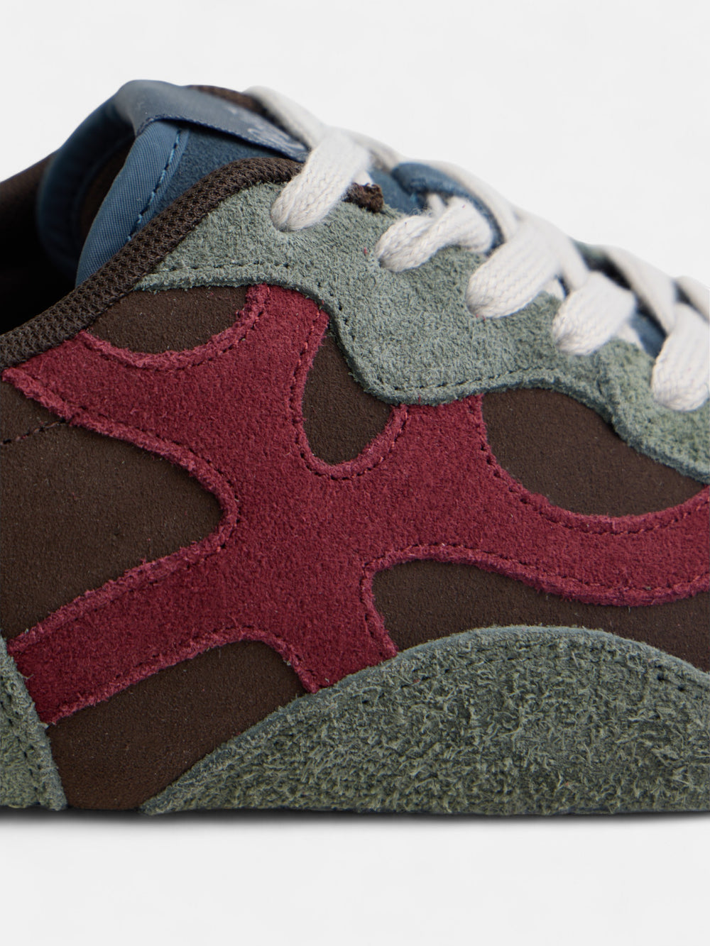 RACKETS09 burgundy sneaker