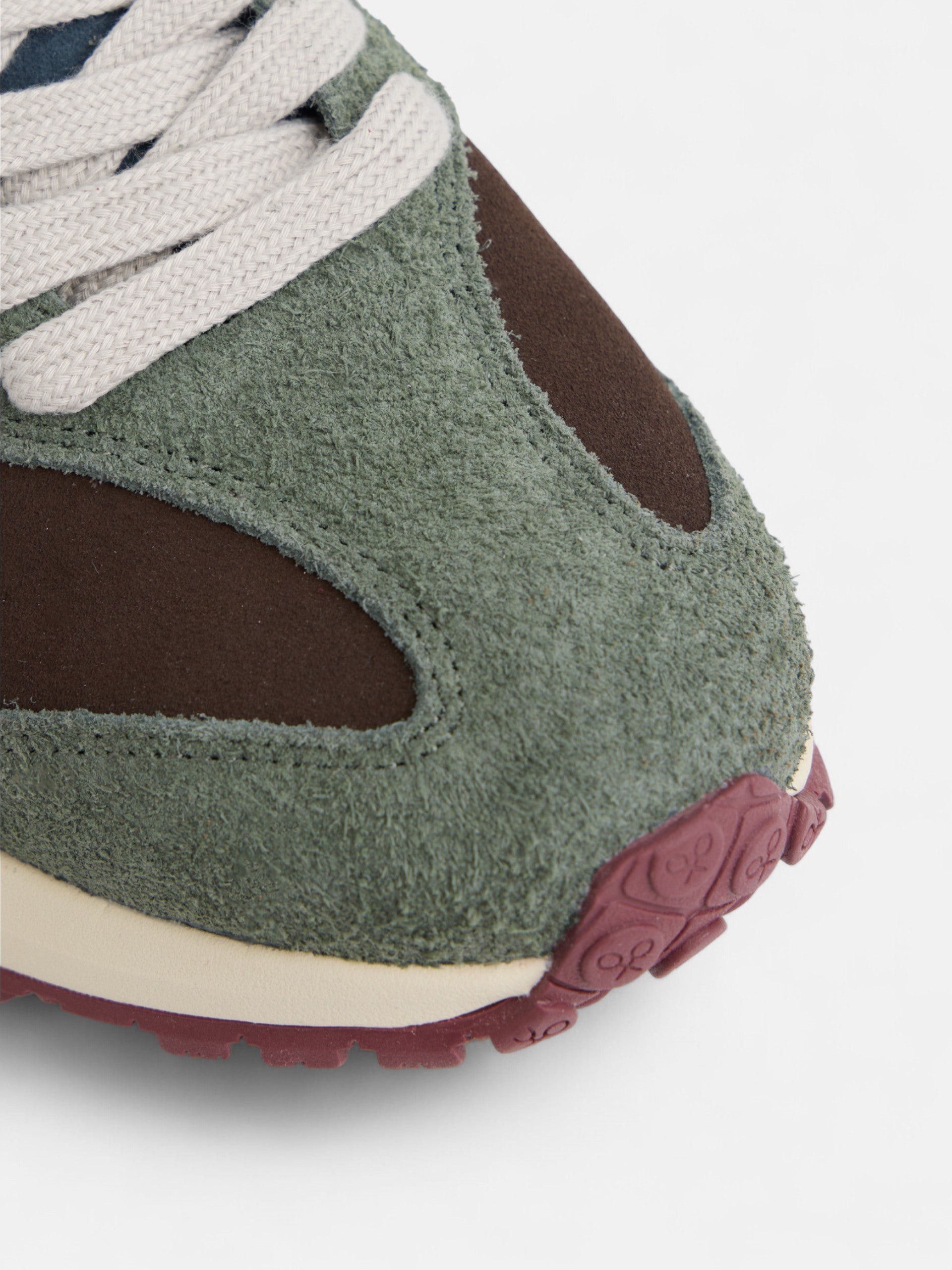 RACKETS09 burgundy sneaker