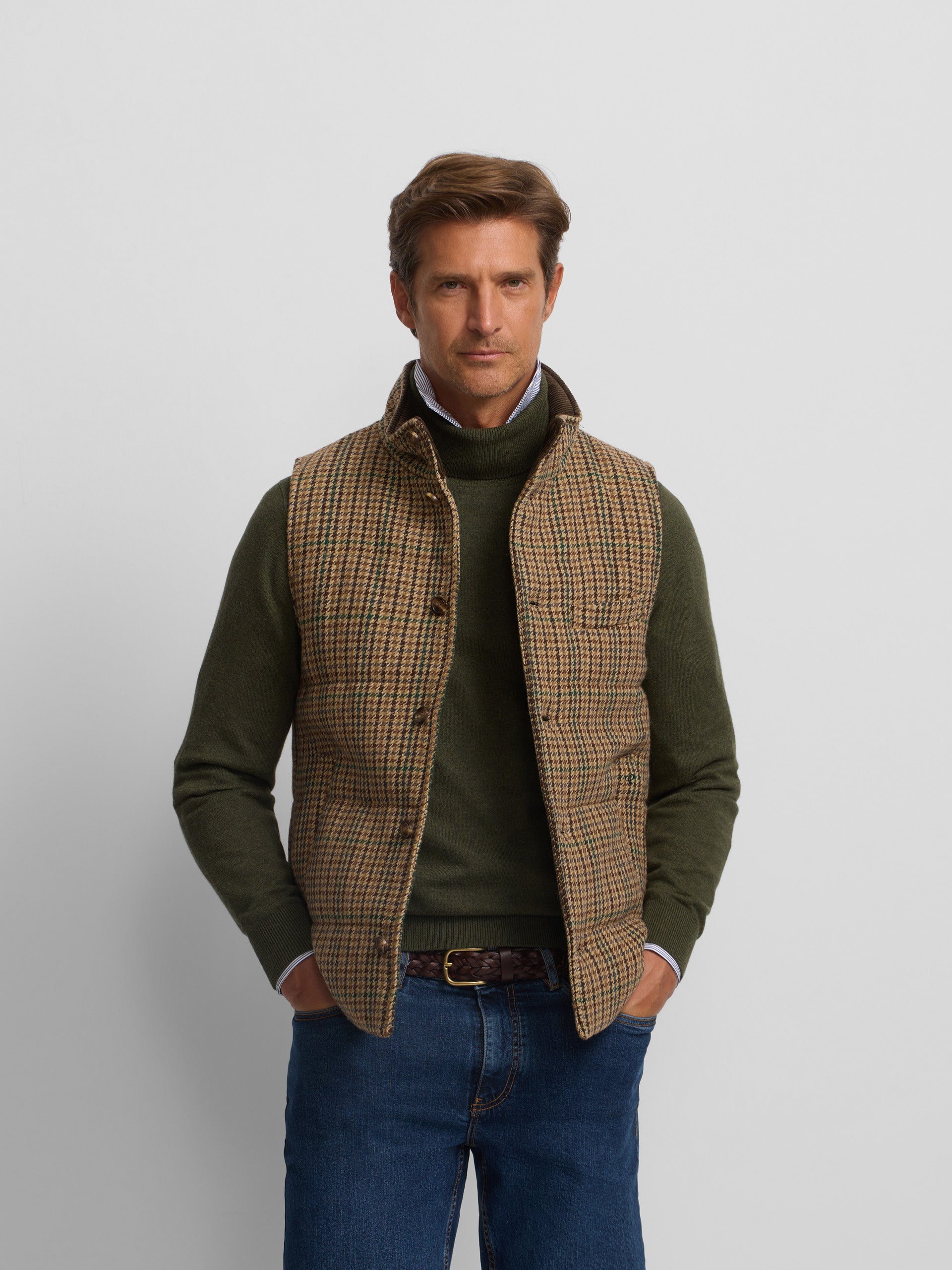 Brown houndstooth casual vest