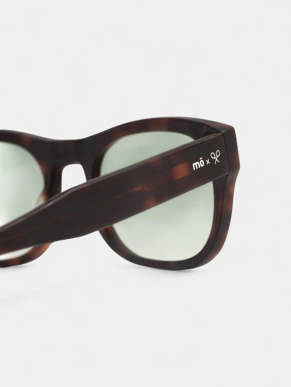 Gafa de sol MOxSILBON Unique carey mate