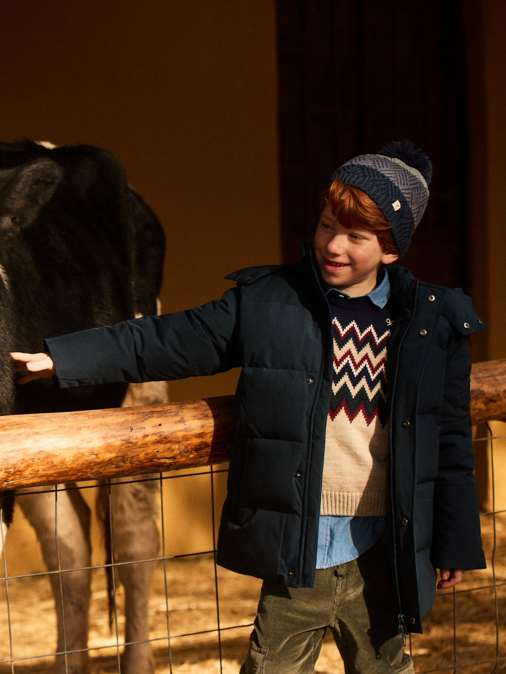 Manteau long matelassé pour enfant en bleu marine