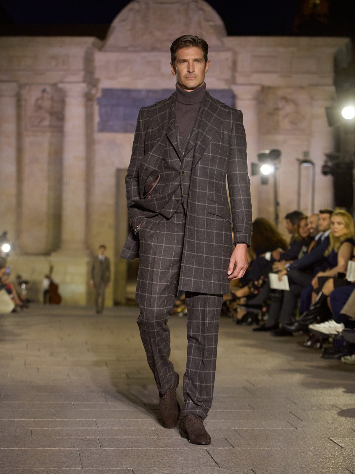 Fato MTM sartorial três peças xadrez janela heritage castanho 100% lã inglesa