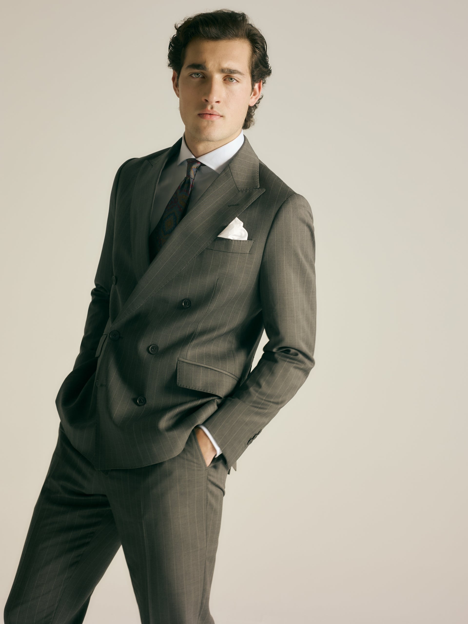 Veste croisée à rayures diplomate grise