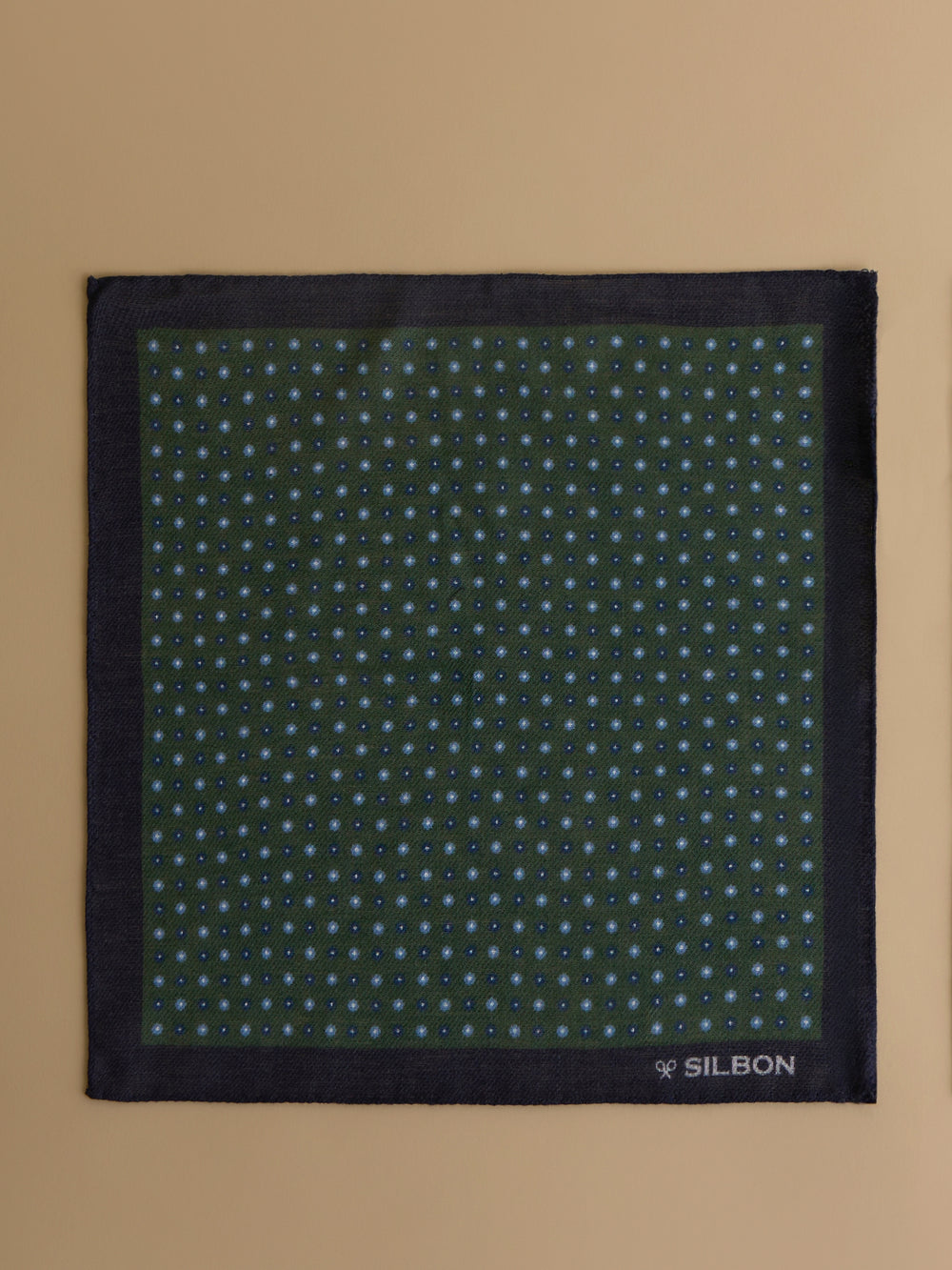 Pañuelo topos verde