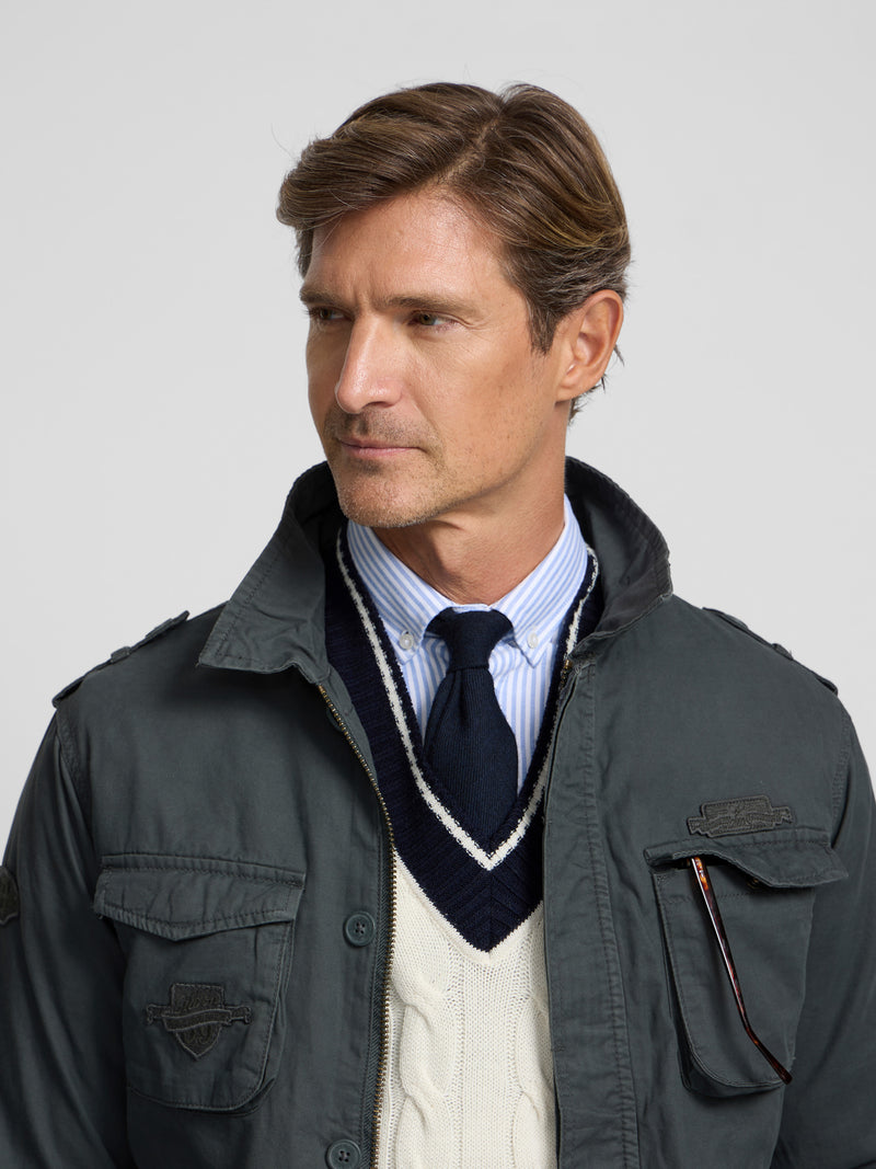Chaqueta militar verde oscuro