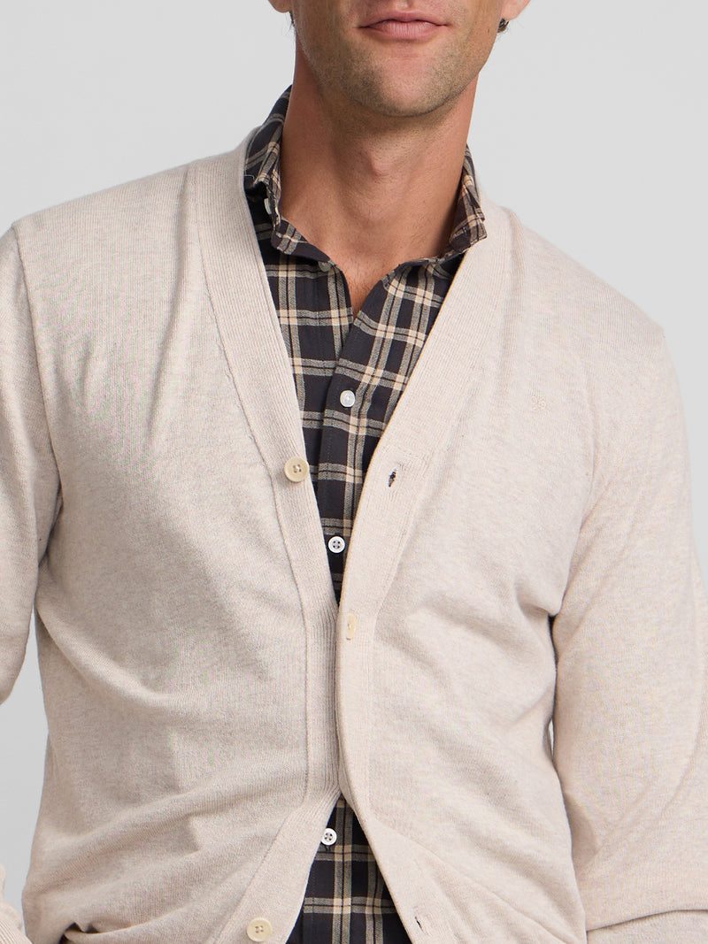 Cardigan clasico beige