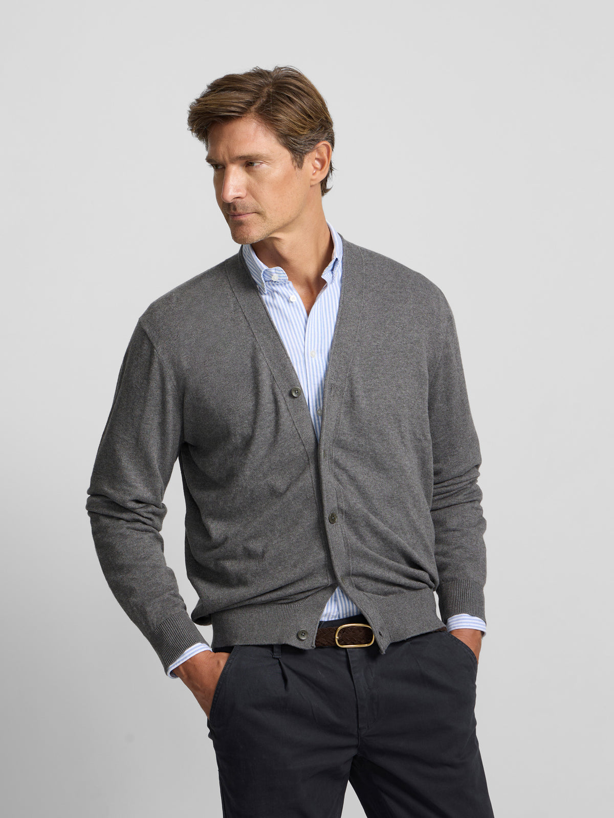 Cardigan clasico gris