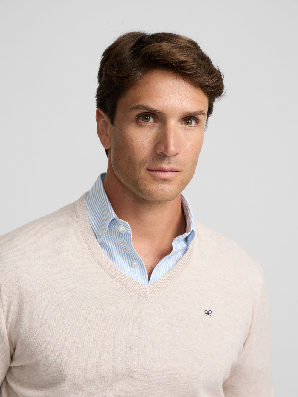 Jersey cuello pico beige