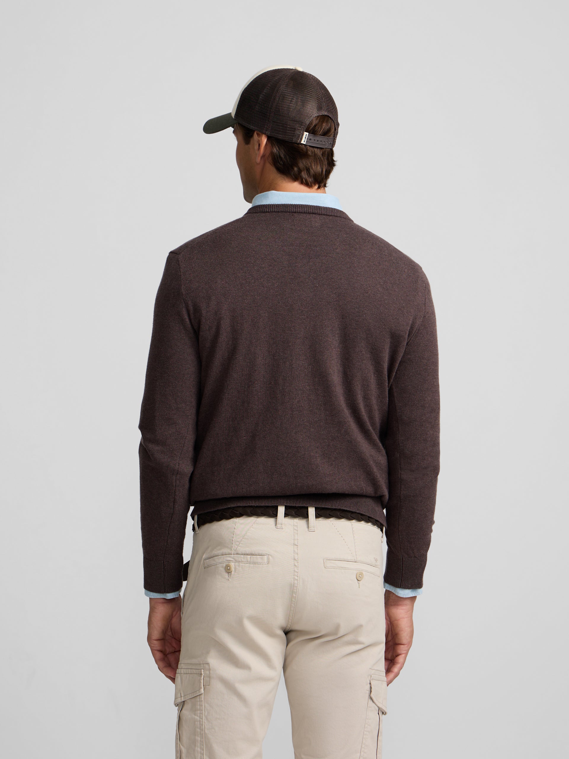 Jersey cuello pico marron