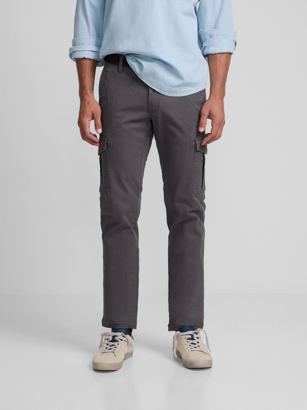 Pantalon sport cargo gris marengo