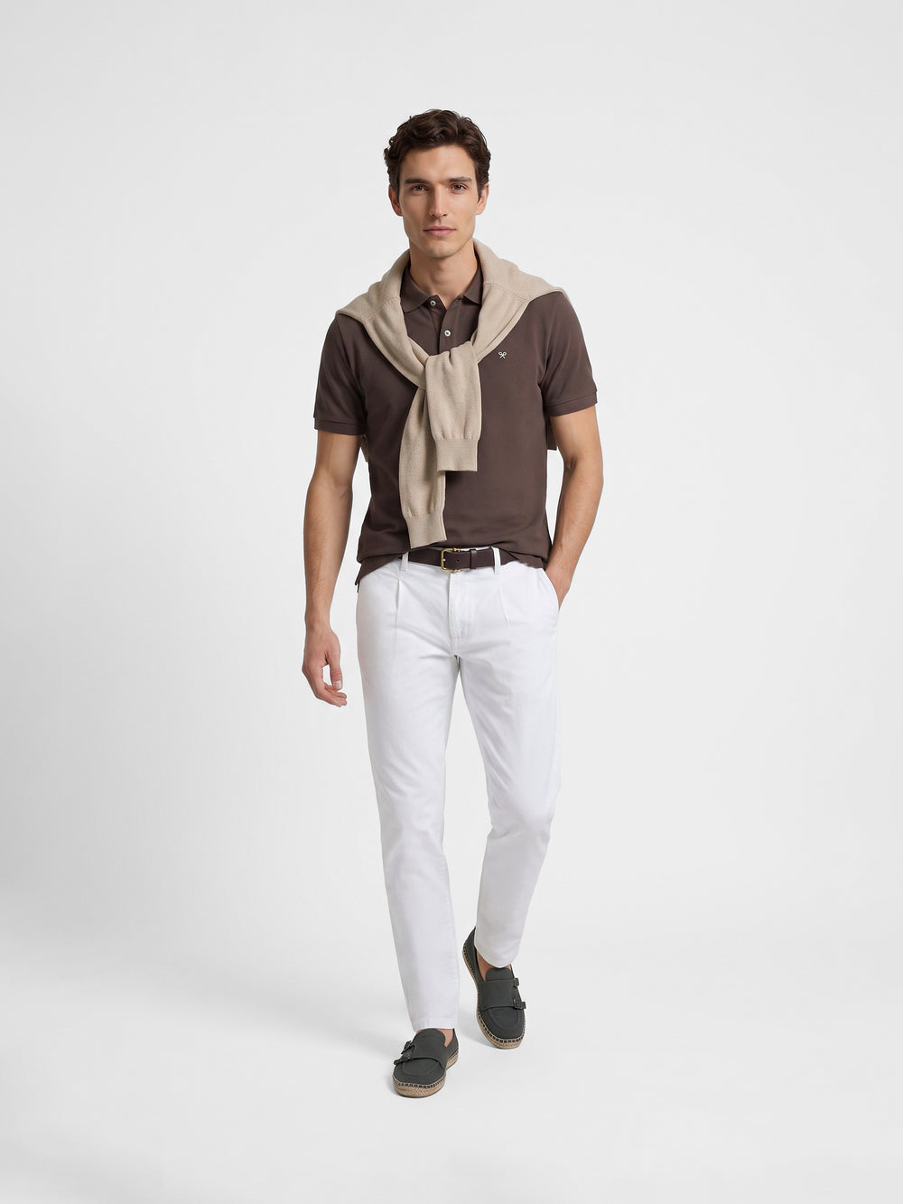Short-sleeved brown polo