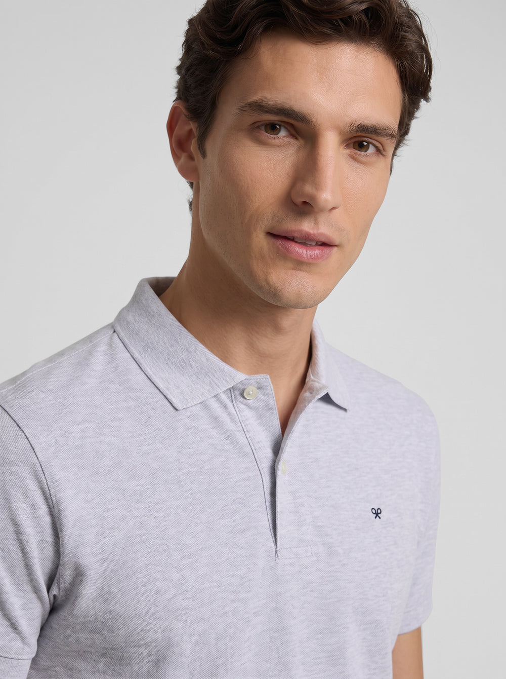 Short-sleeved grey polo