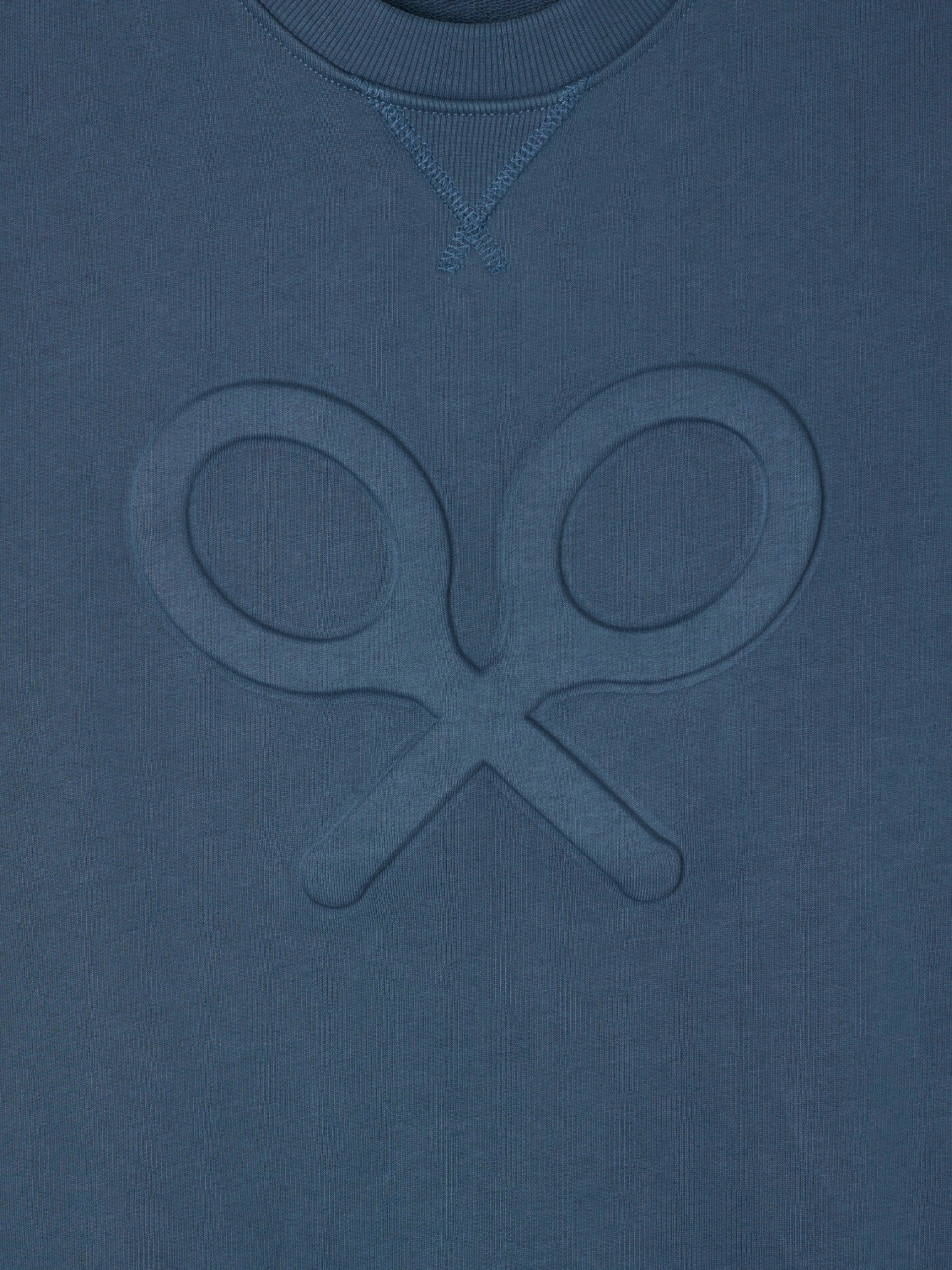 Sudadera clasica logo relieve petroleo