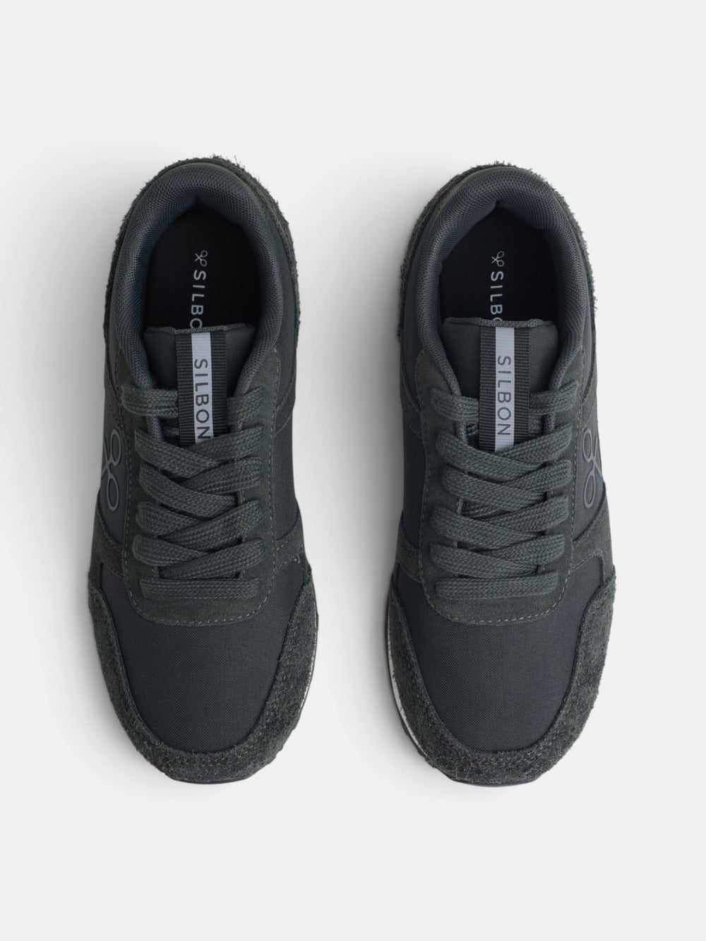 Green urban style sneaker