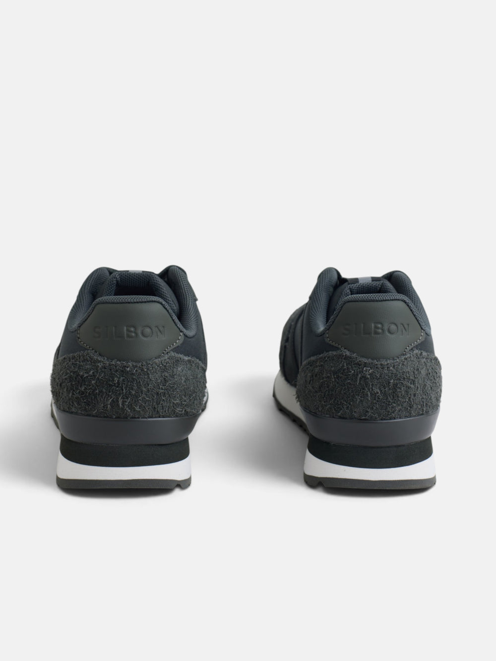 Green urban style sneaker