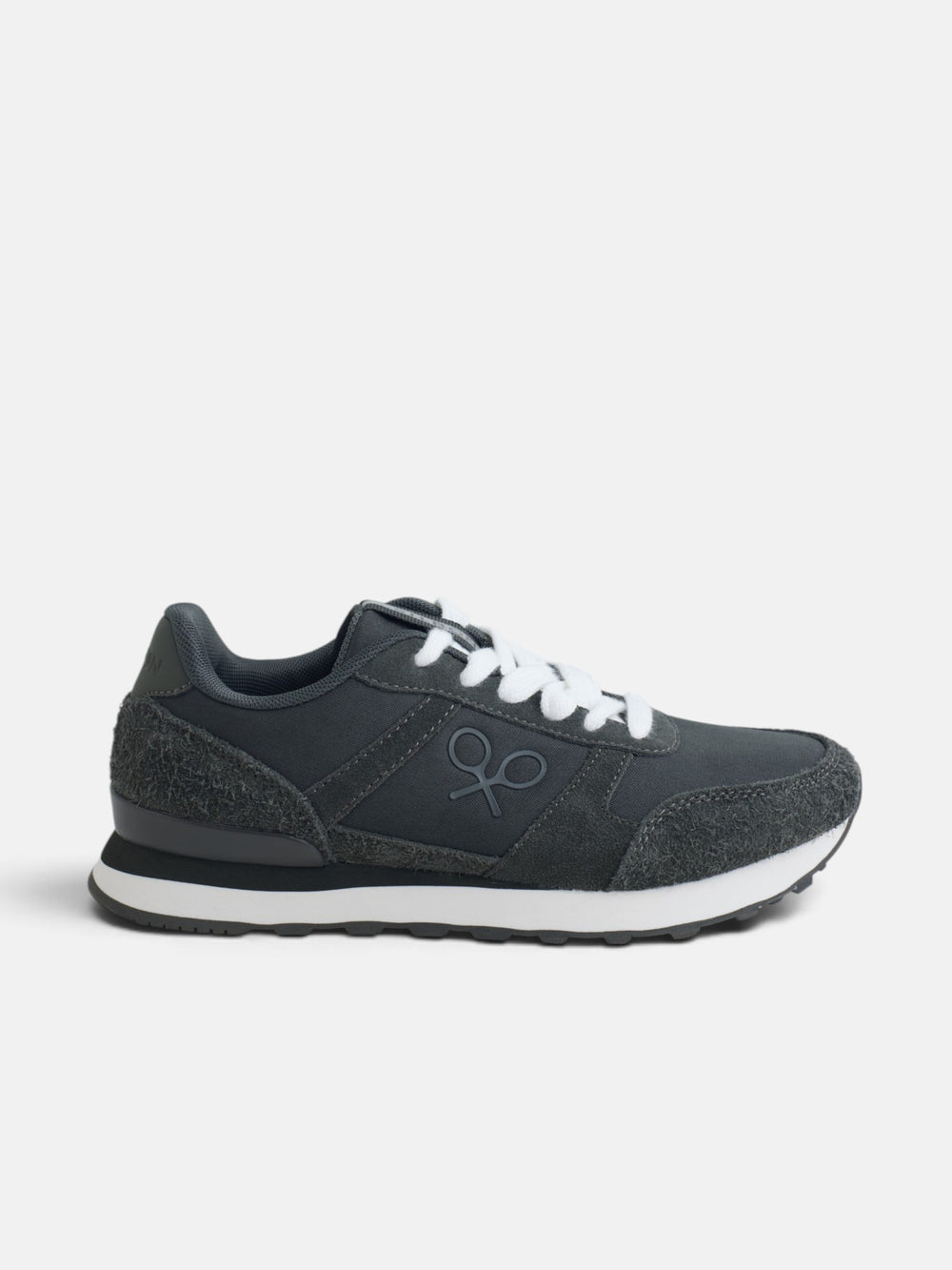 Green urban style sneaker