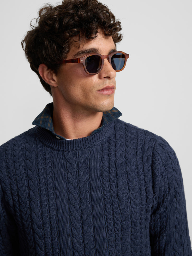 Camisola de malha azul índigo escuro