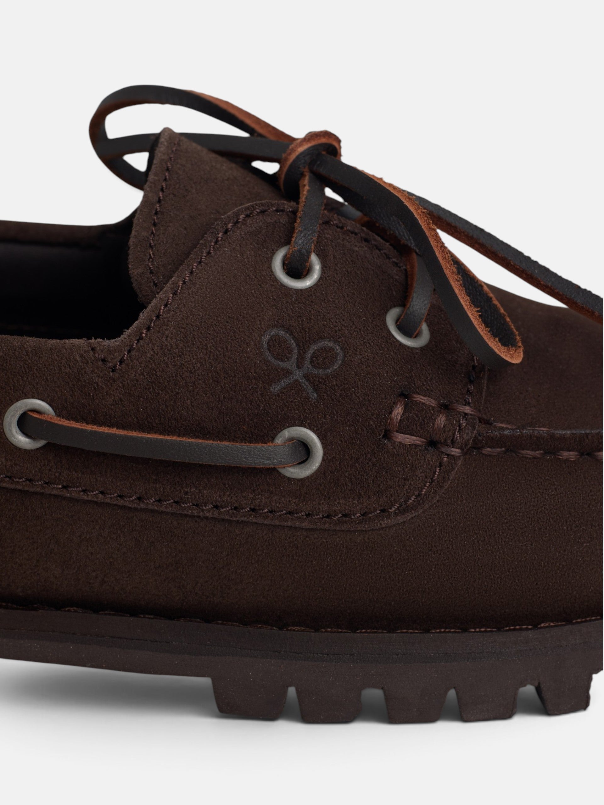 Zapato nautico serraje marron oscuro