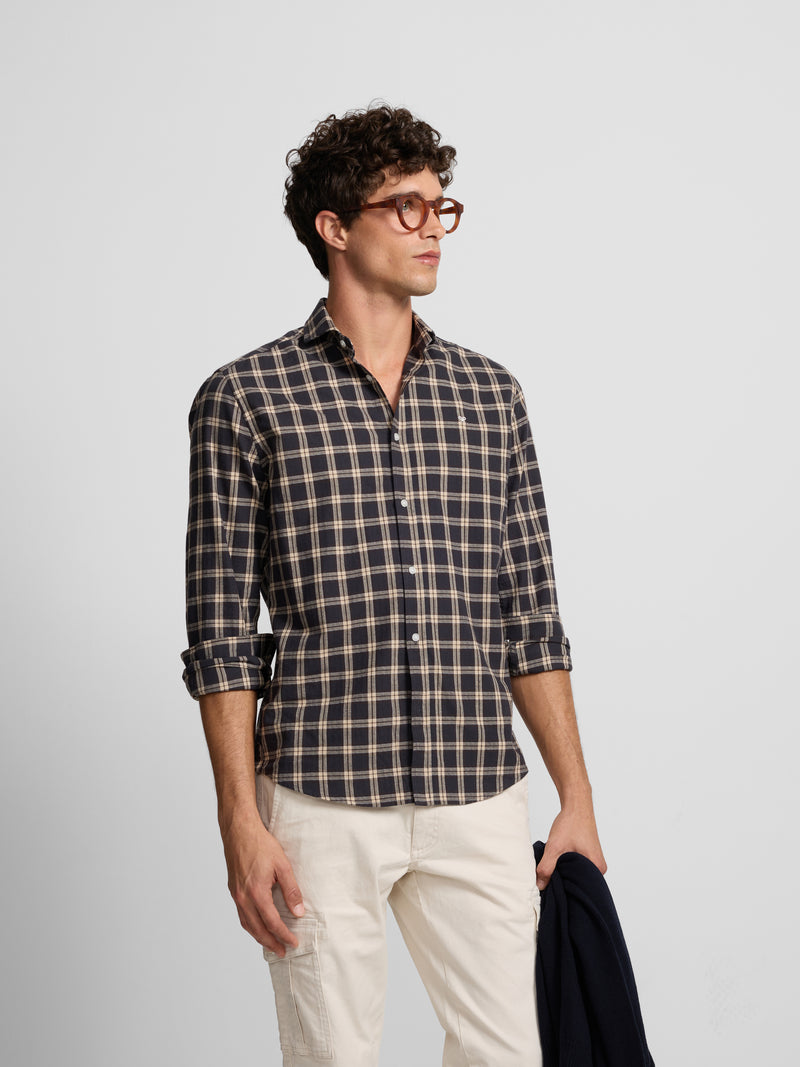 Chemise sport chaude à carreaux tartan marron