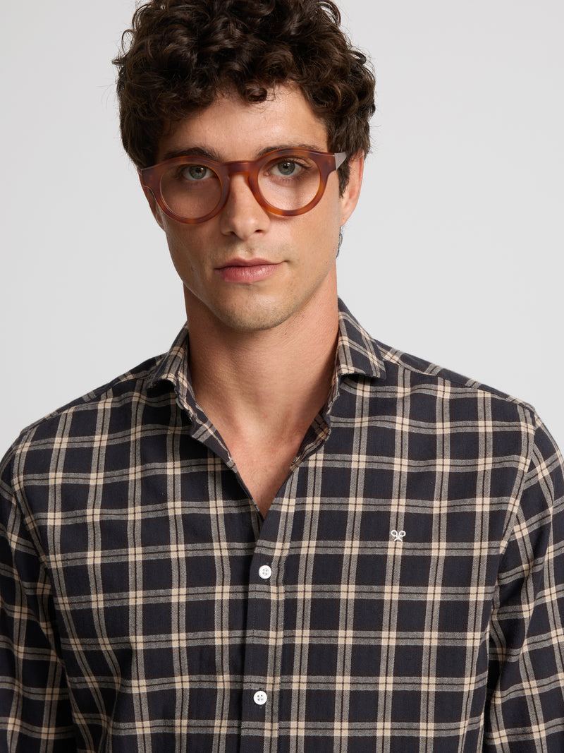 Chemise sport chaude à carreaux tartan marron