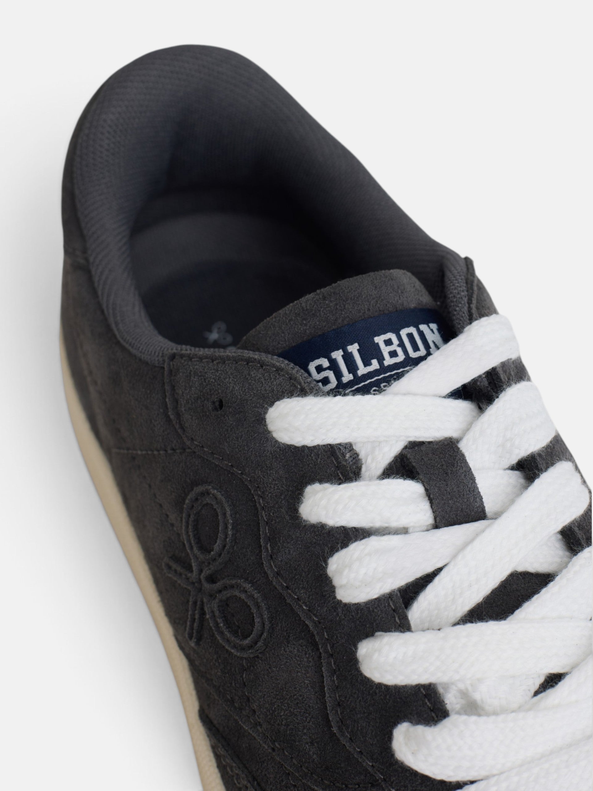 Navy blue suede casual sneaker