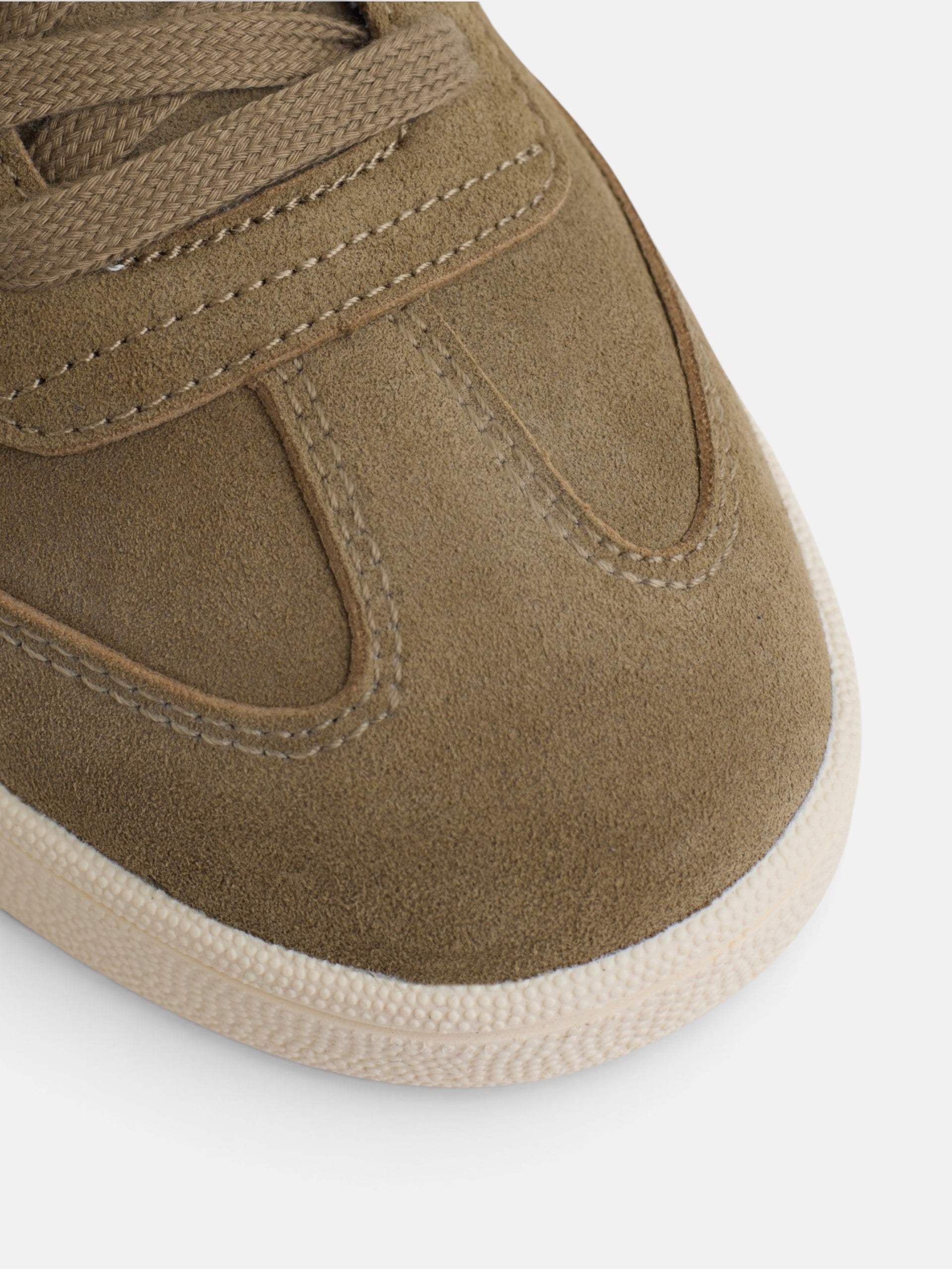 Green suede casual sneaker