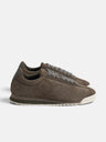 Zapatilla serraje logo perforado marron