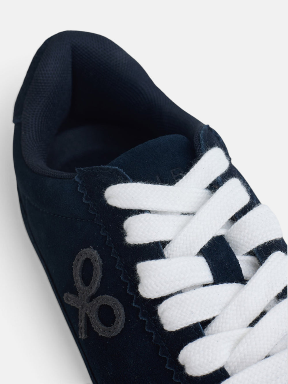 Zapatilla retro serraje azul marino