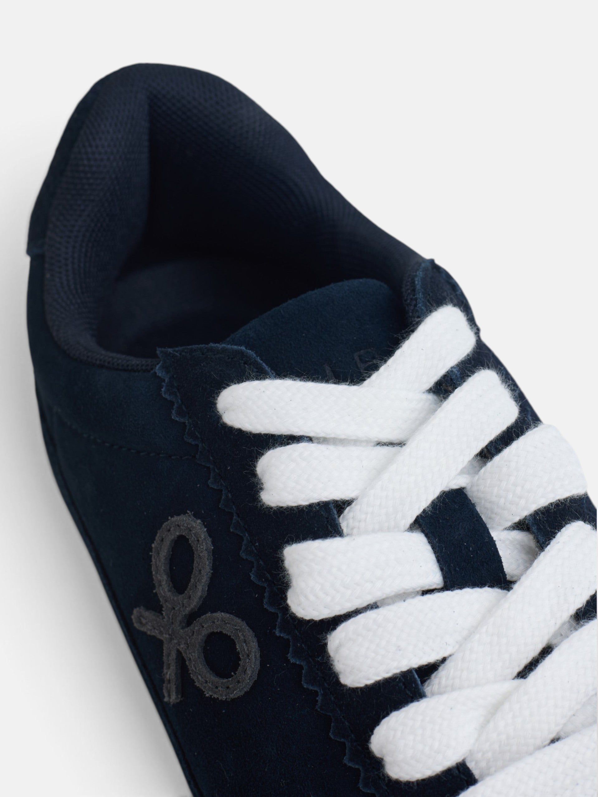 Zapatilla retro serraje azul marino