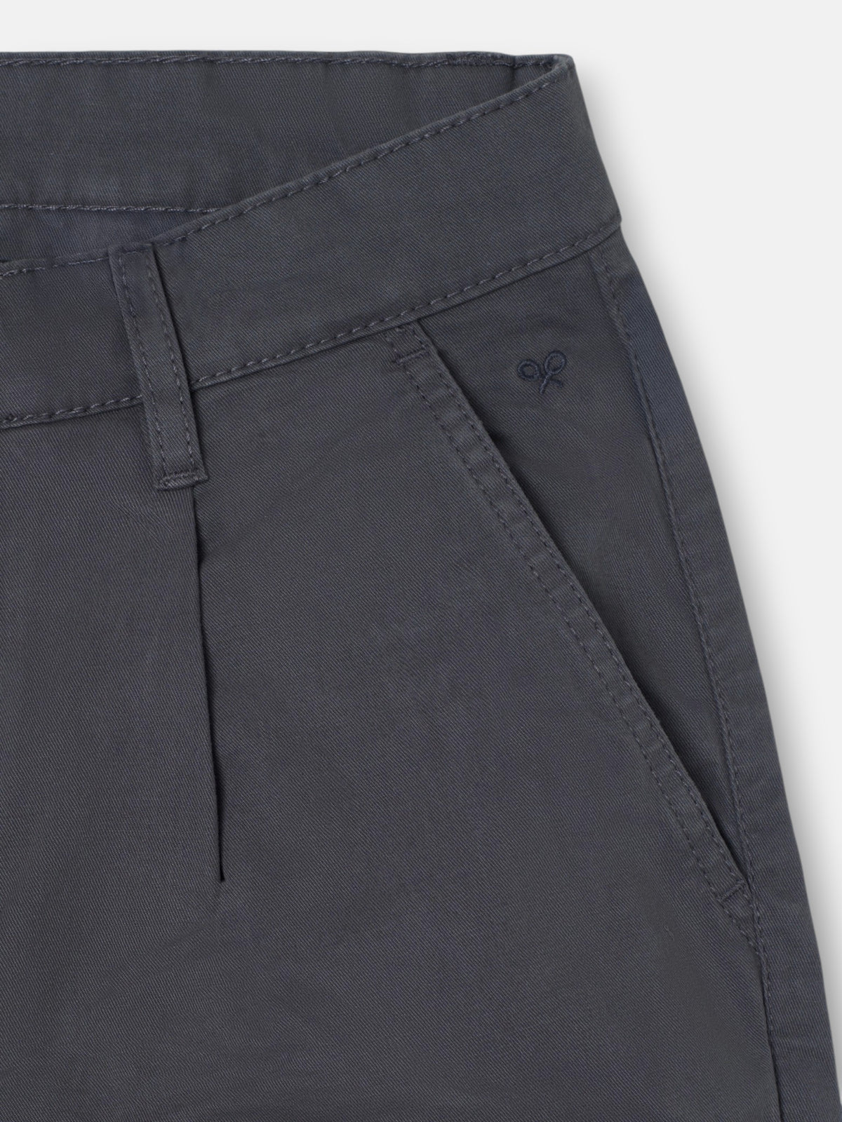Pantalon sport chino pinza gris marengo