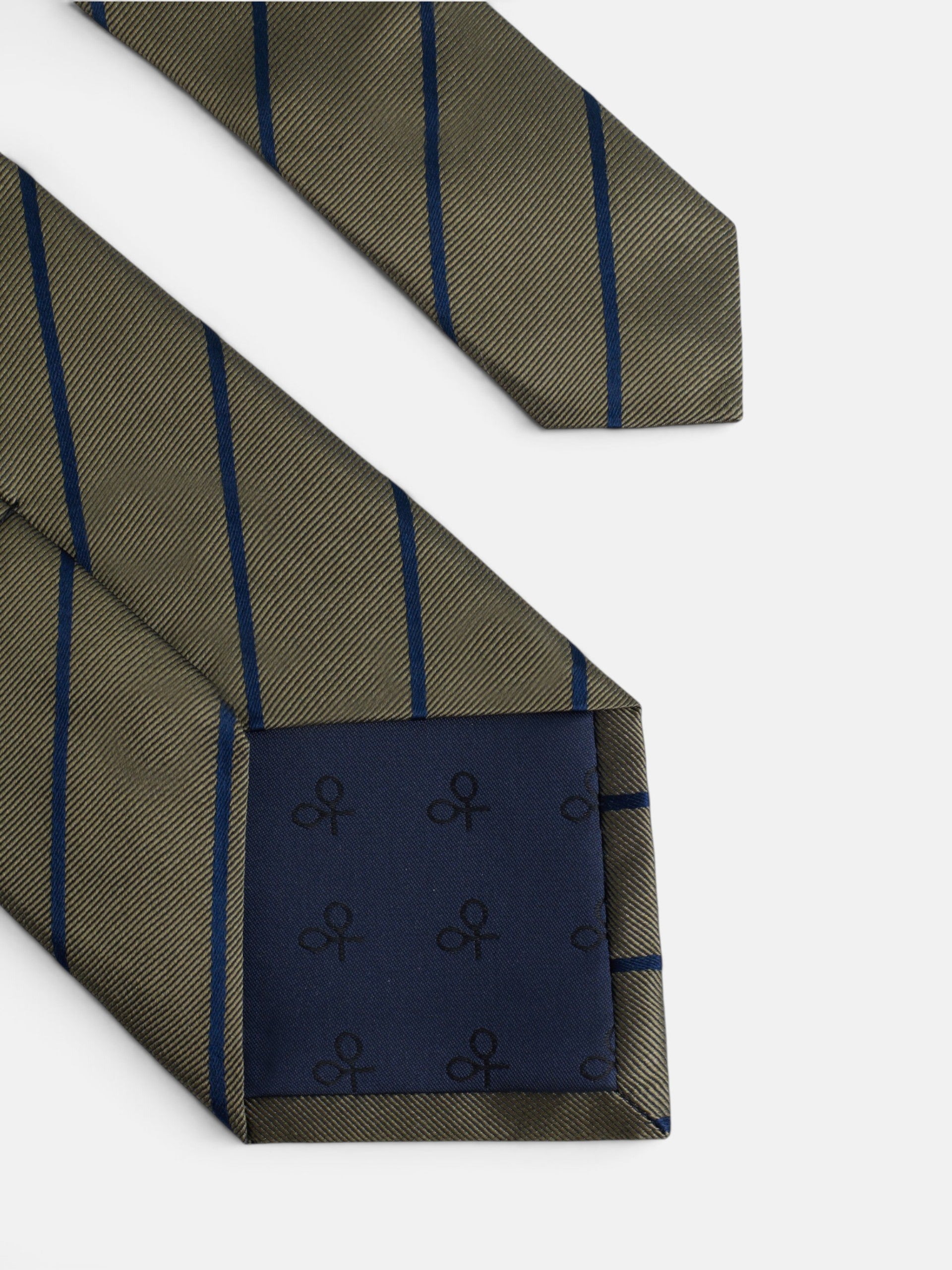 Corbata raya media verde