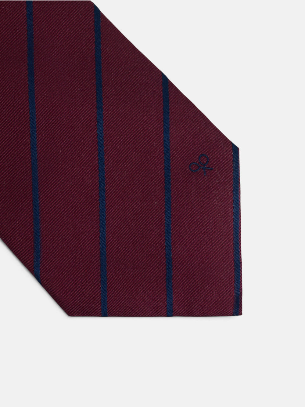 Corbata raya media burdeos