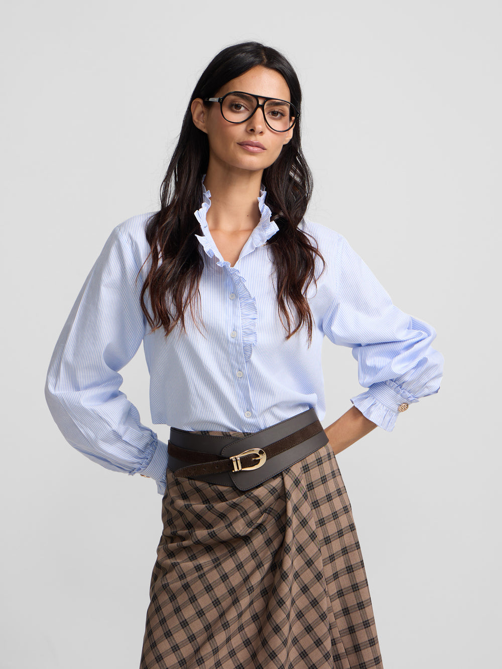 Camisa cuello volante detalle puño rayas celeste
