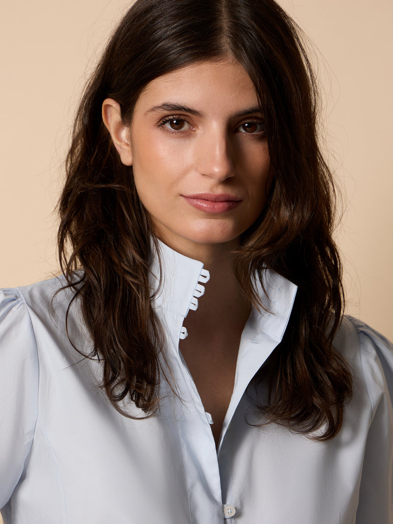 Camisa unique cuello celeste
