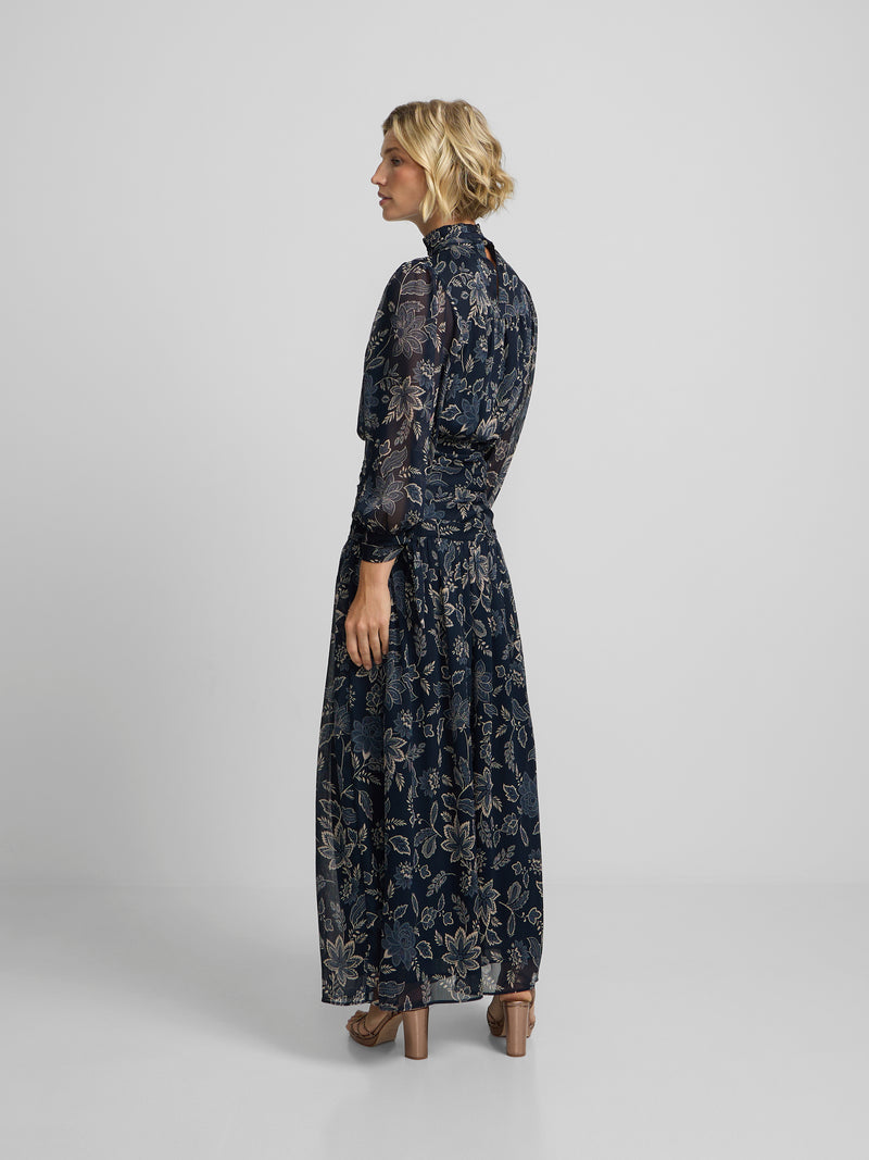 Long skirt with gathered waist and blue floral print