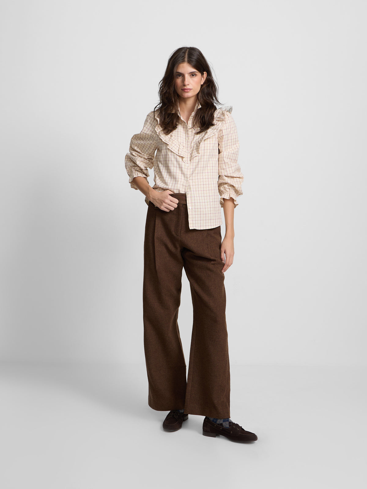 Pantalón recto sarga marron