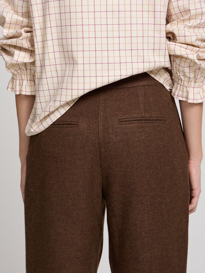 Pantalón recto sarga marron