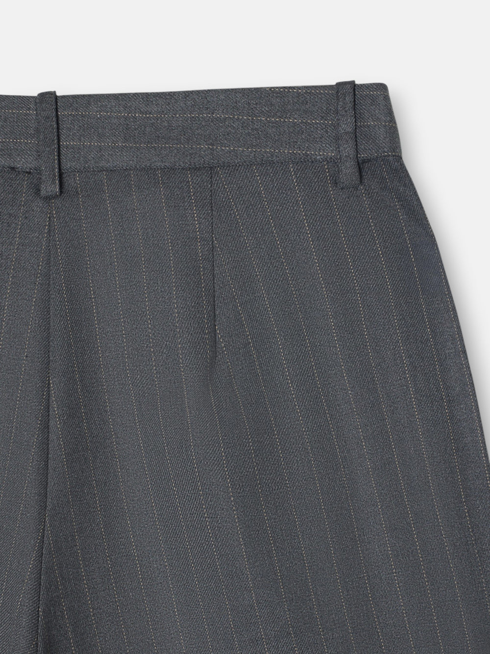 Pantalon recto raya diplomatica gris