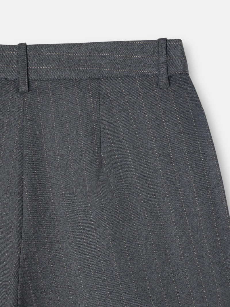 Pantalon recto raya diplomatica gris