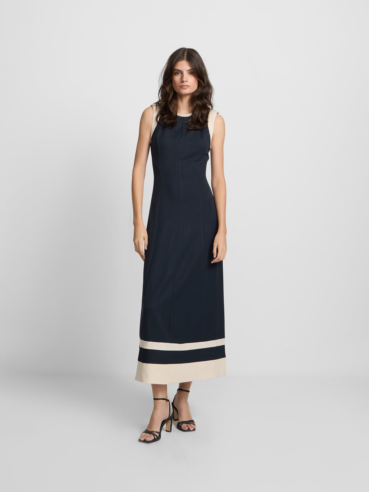 Vestido midi contrastes azul marino