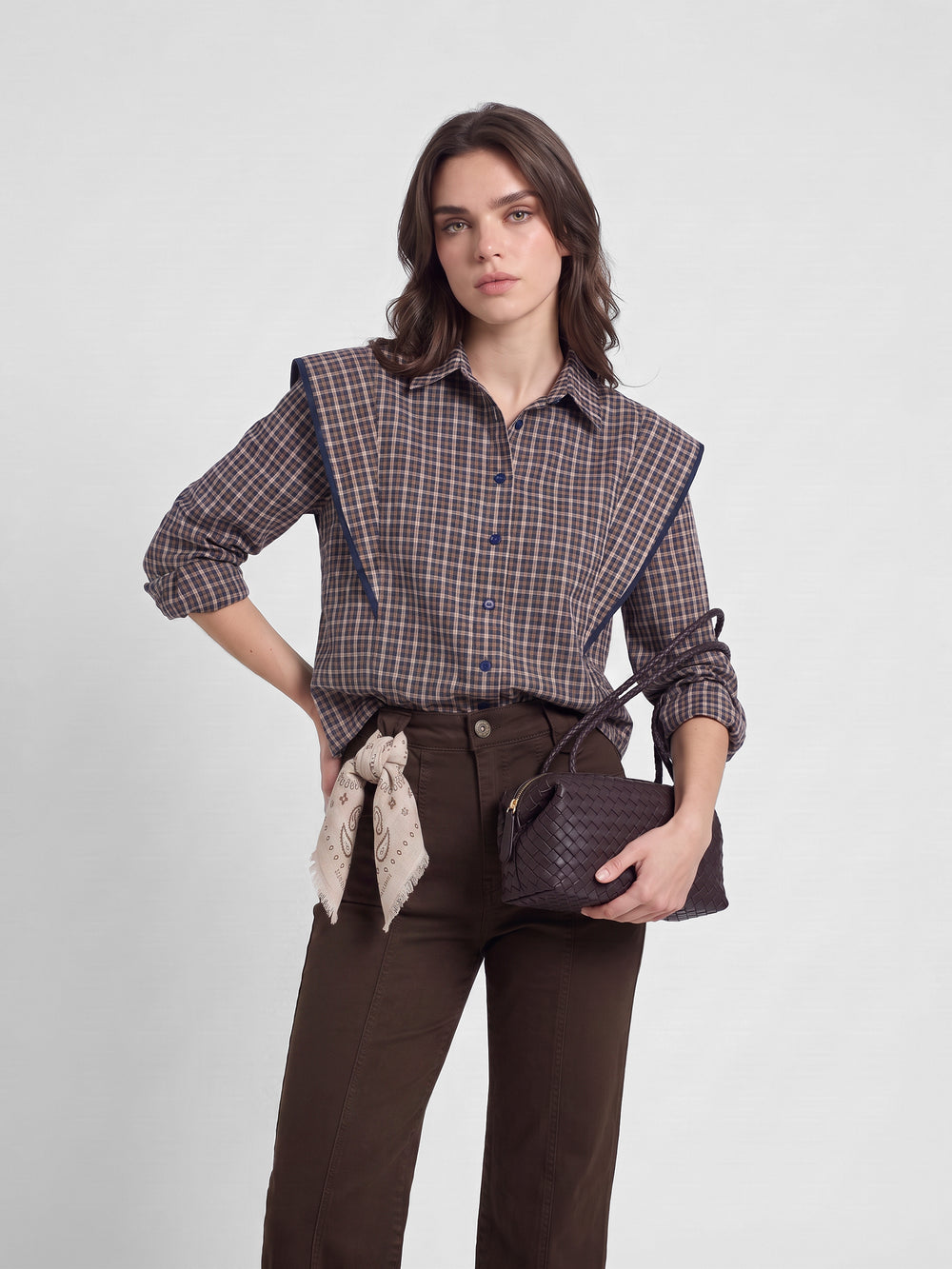 Camisa estructurada cuadros azules y marrones