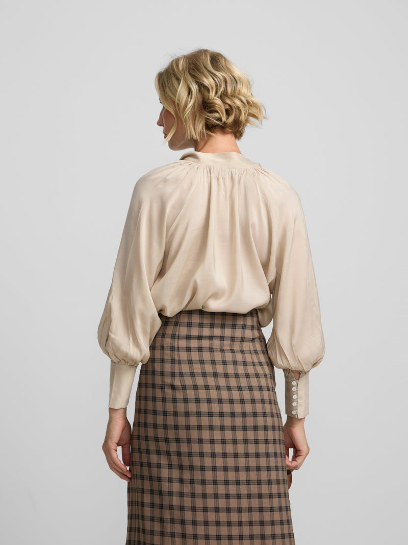 Blusa romantica lazada crudo