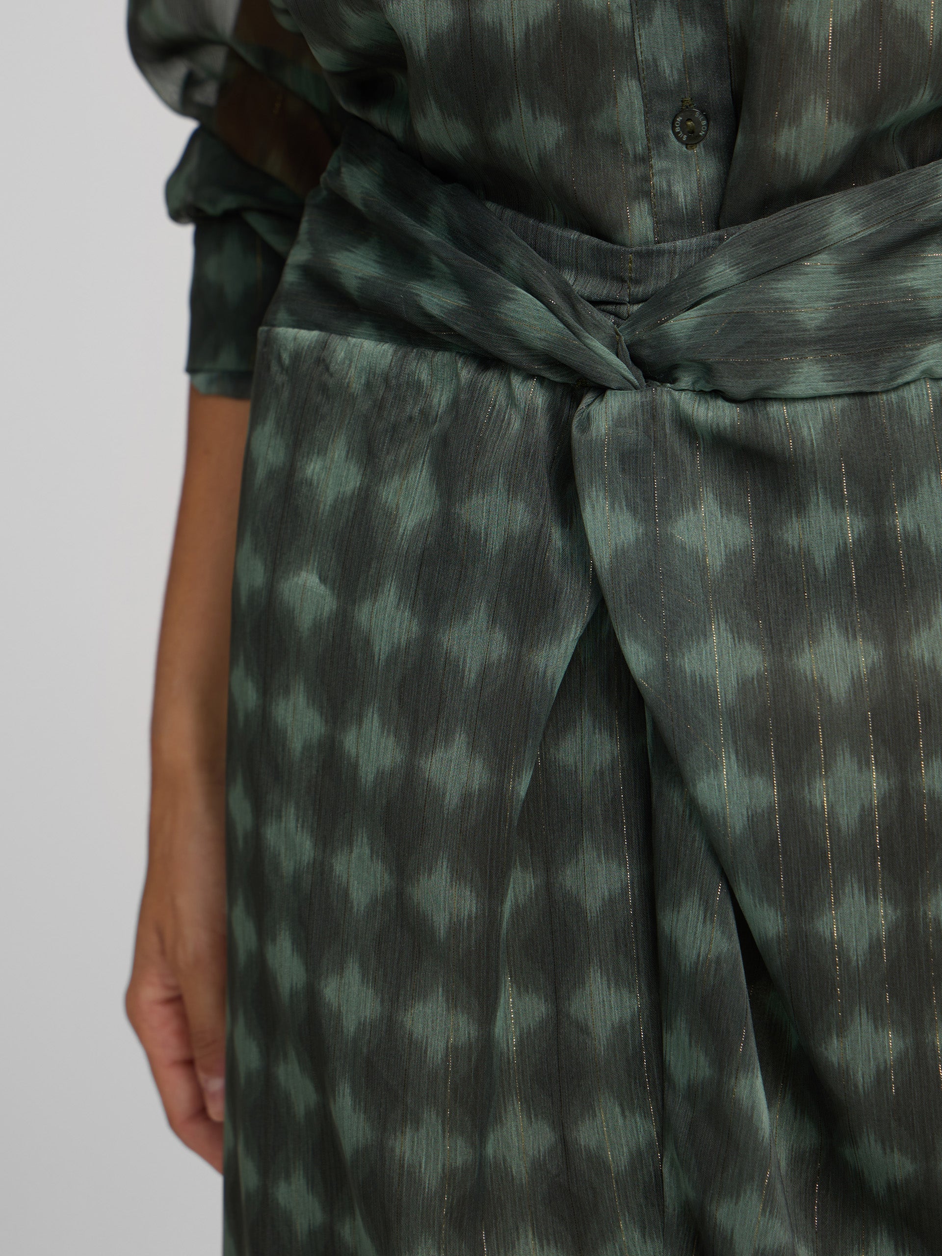 Falda midi nudo estampado etnico verde
