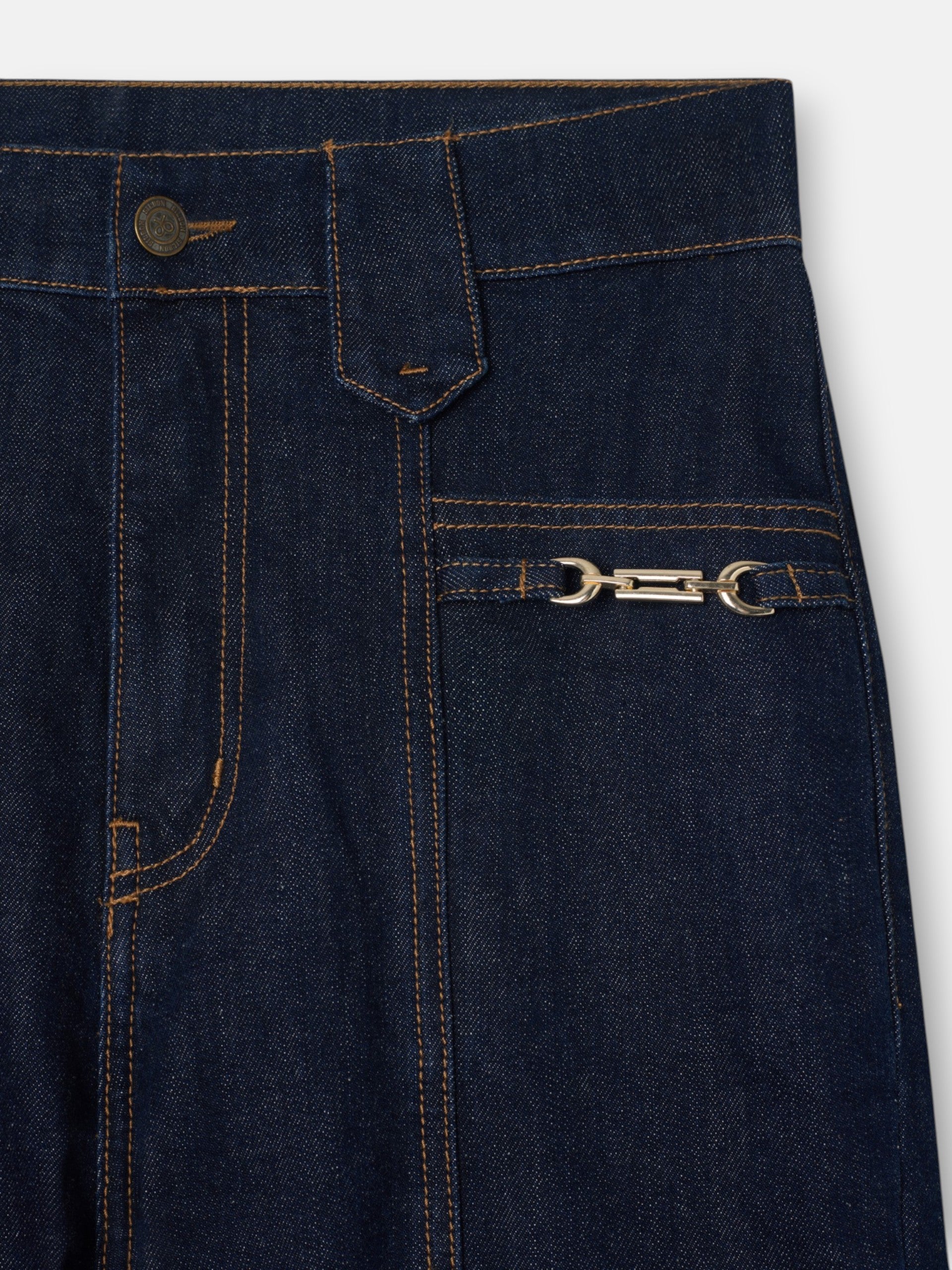 Pantalon droit en denim détails boucles denim