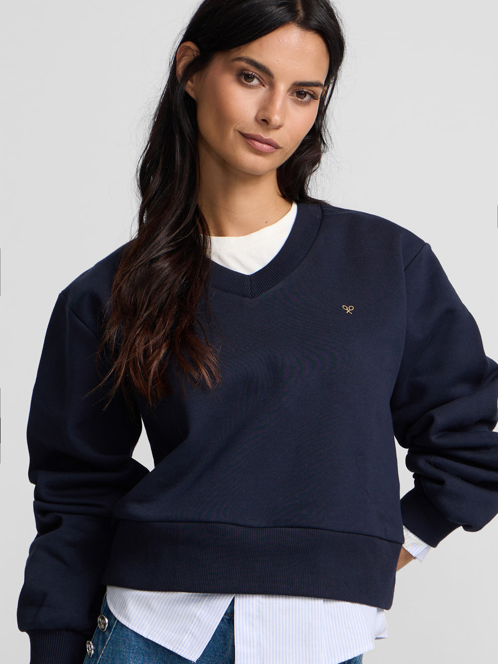 Sweat-shirt femme à ourlet chemise marine