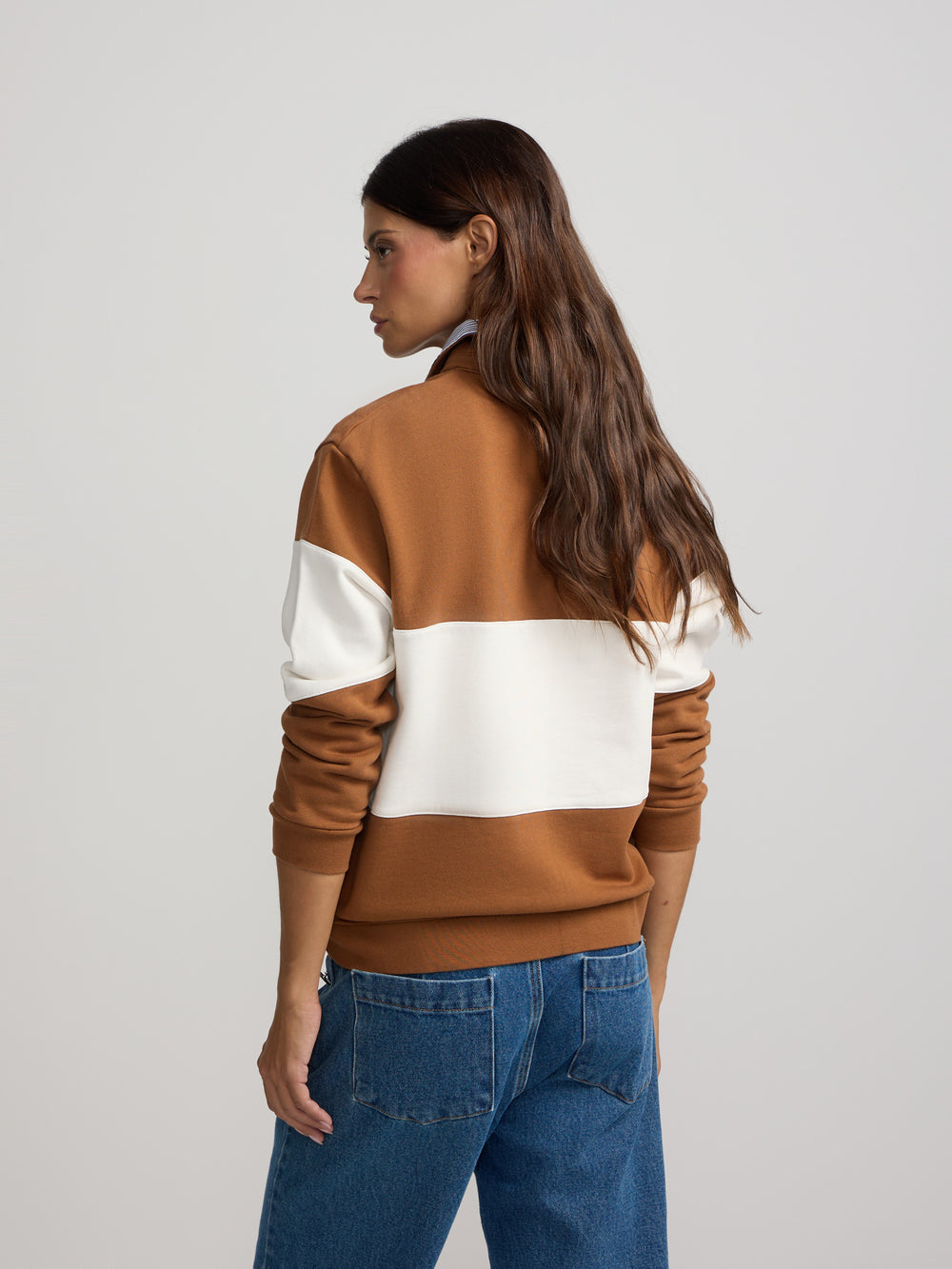 Sweat-shirt femme col polo rayé camel