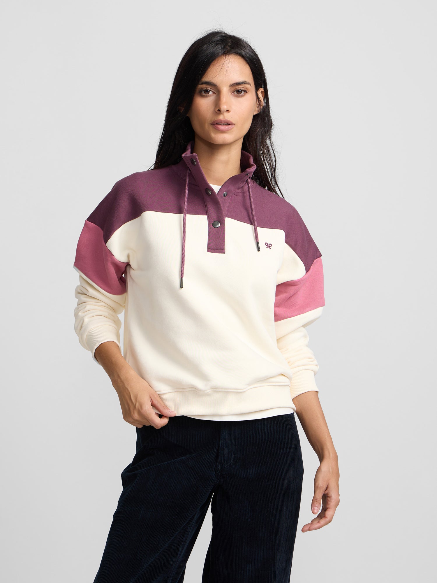Women's tricolor sweatshirt with buttoned collar in pink and off-white