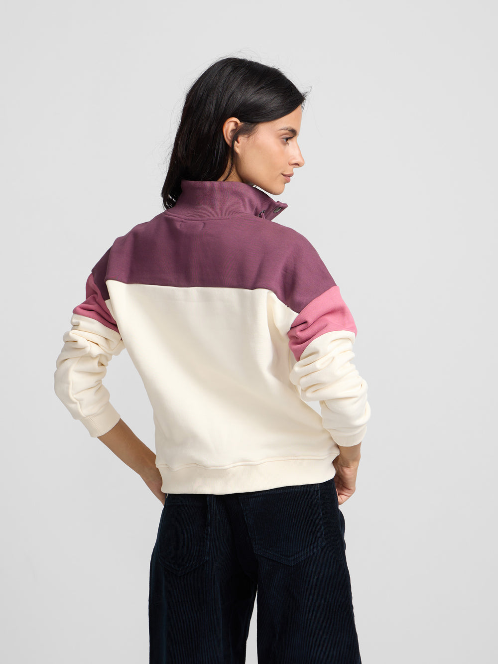 Sweat-shirt femme tricolore col à boutons rose et écru