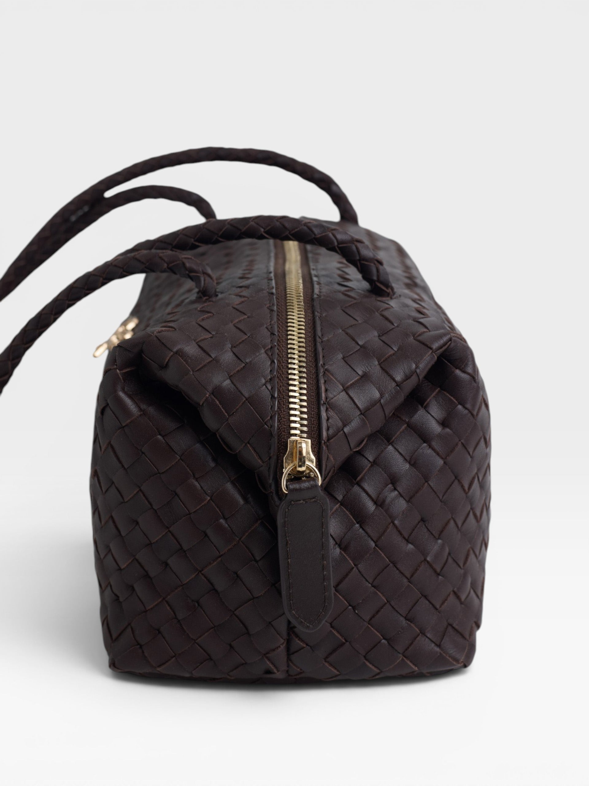Bolso piel de hombro alargado trenzado marron