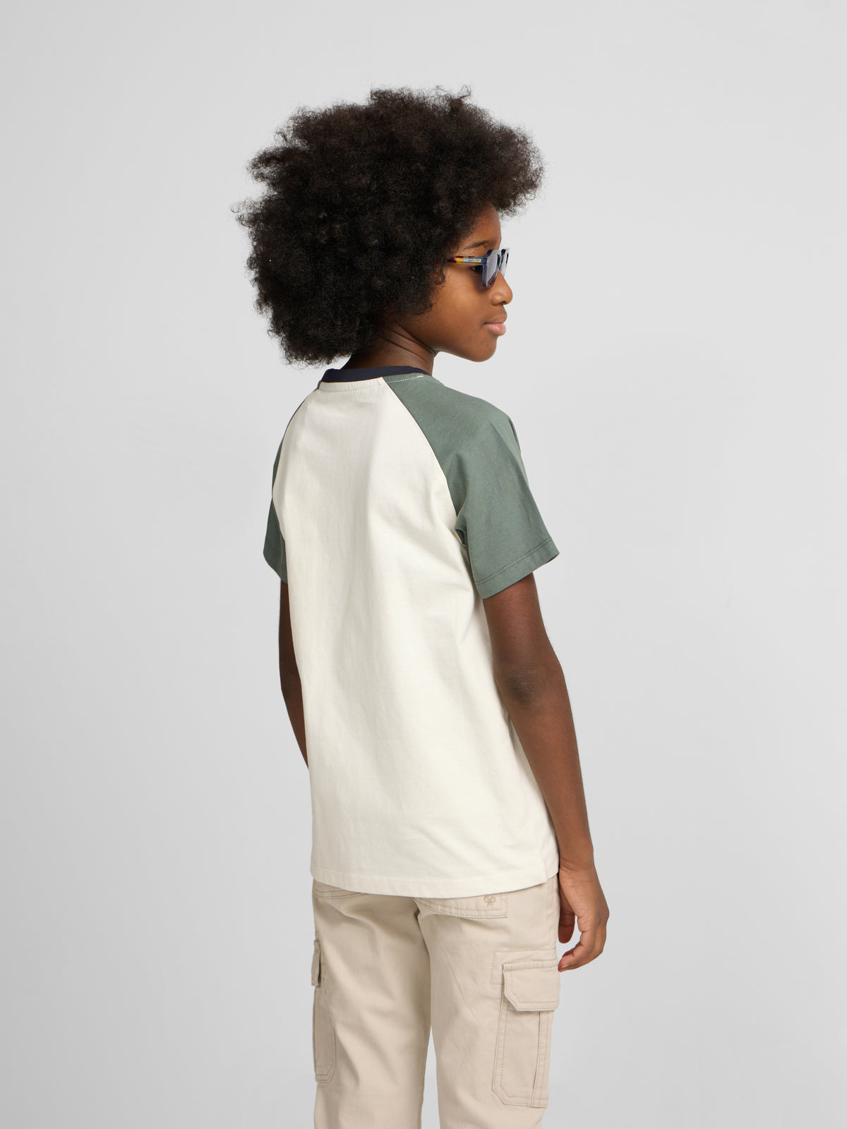Camiseta kids ranglan varsity verde oscuro